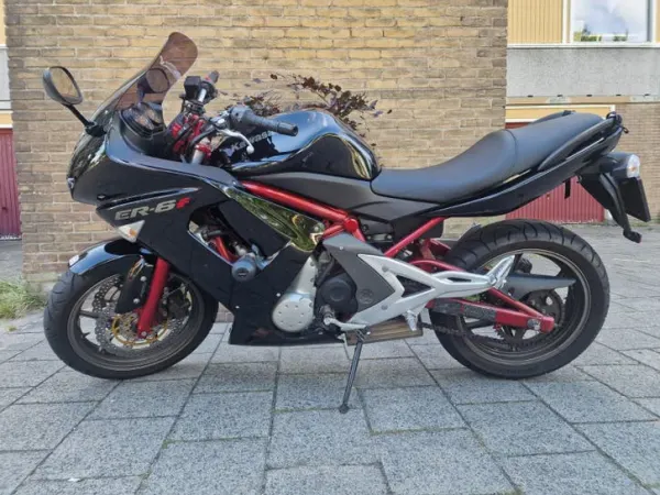 Bouwjaar onbekend Kawasaki ER 6 F - € 2.950 · Bieden (1/1)