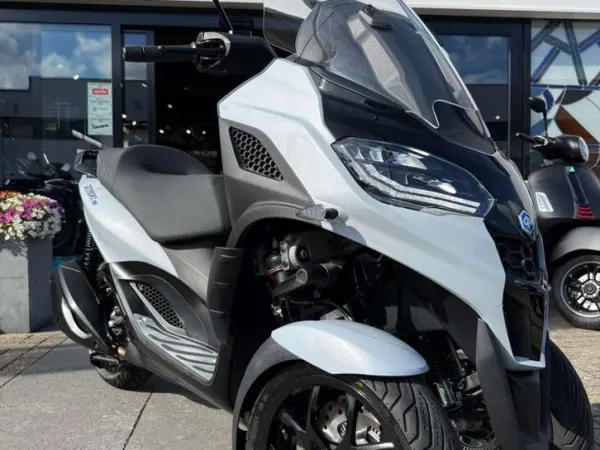 2026 Piaggio MP3 310 - €8,999 (1/1)