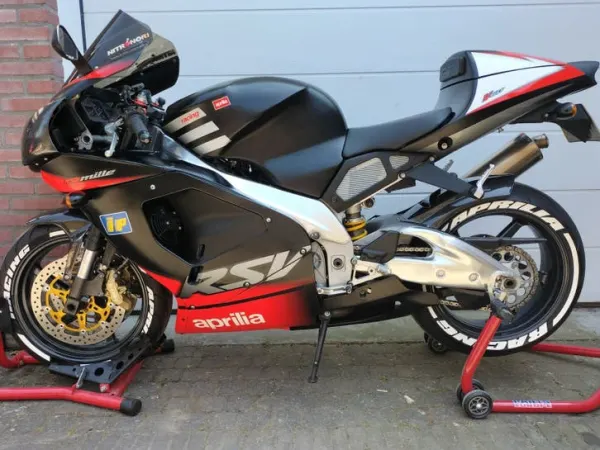Bouwjaar onbekend Aprilia RSV Mille - € 3.750 · Bieden (1/1)