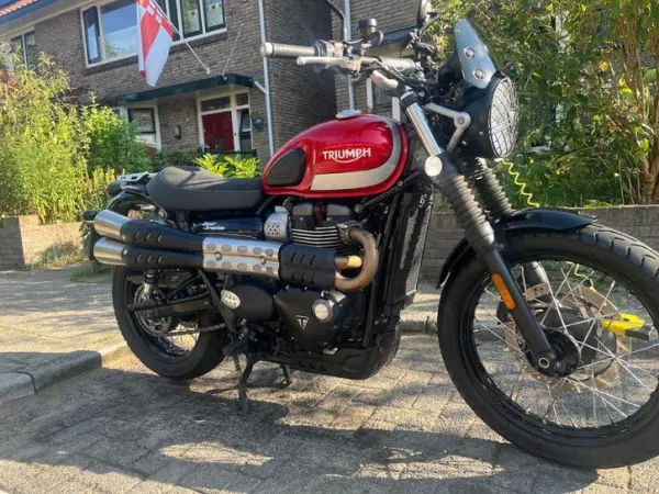 2018 Triumph Street Scrambler-Rode Klassieker - €7,500 · Bidding (1/1)