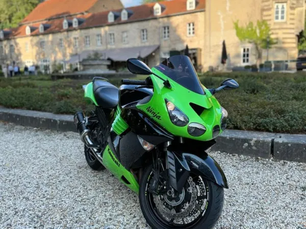 2010 Kawasaki ZZR 1400/ZX-14R - € 6.000 · Bieden (1/1)