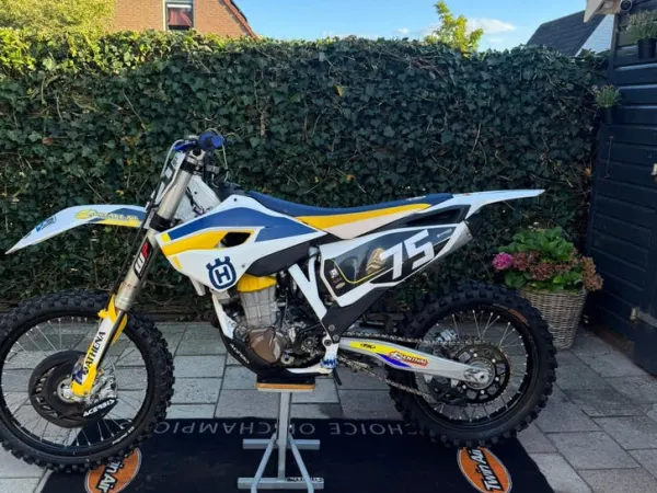 Bouwjaar onbekend Husqvarna FC 450 - € 3.500 · Bieden (1/1)