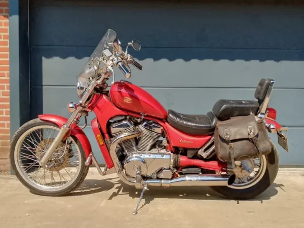 1991 Suzuki VS 750 - €1,150 · Bidding (1/1)
