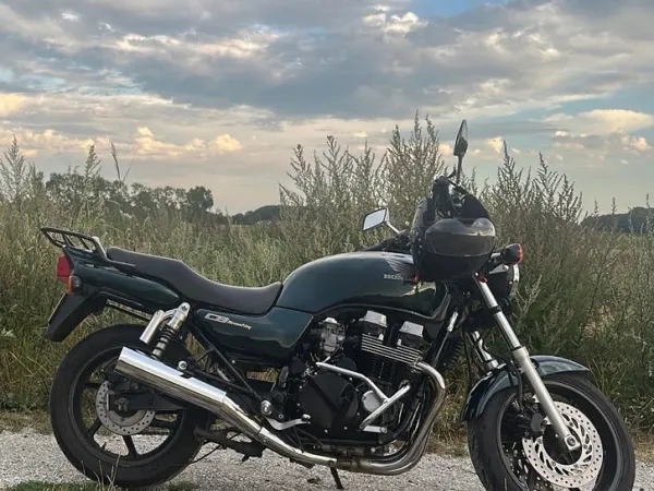 1997 Honda CB Seven Fifty uit 1997-weinig kilometers! - € 2.450 · Bieden (1/1)