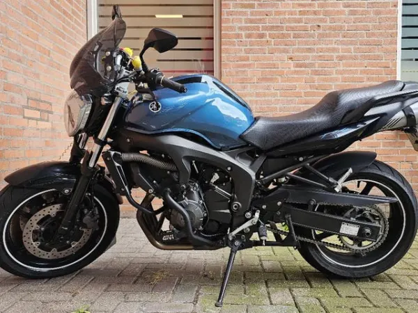 2006 Yamaha FZ 6 - €2,950 · Bidding (1/1)