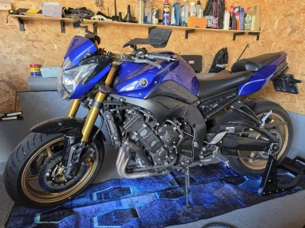 2013 Yamaha FZ 8 - € 5.700 · Bieden (1/1)