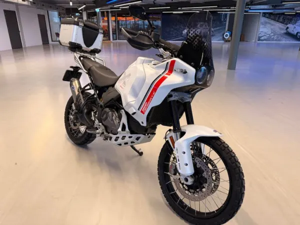 Bouwjaar onbekend Ducati Desertx - € 15.000 · Bieden (1/1)