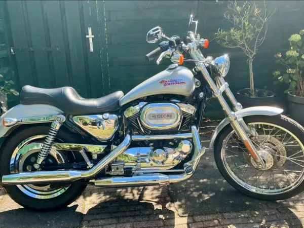 2001 Harley-Davidson Sportster 1200 Custom - € 5.750 · Bieden (1/1)