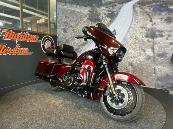2019 Harley-Davidson CVO Street Glide - € 32.990 · Bieden (1/1)