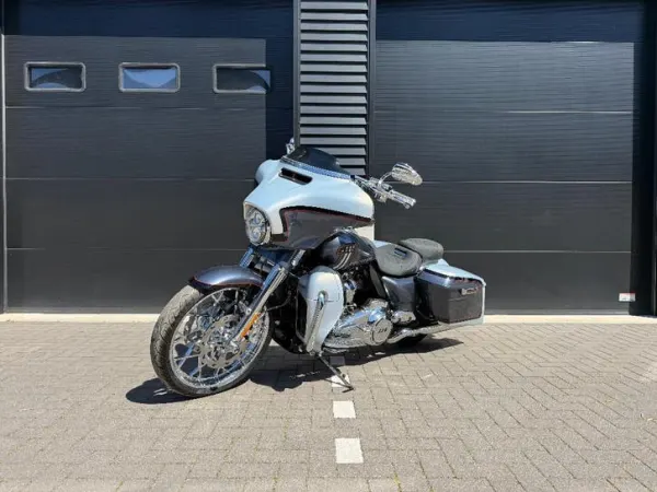 2017 Harley-Davidson Street Glide - € 21.950 (1/1)