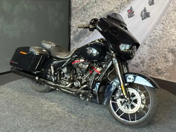 2022 Harley-Davidson CVO Street Glide - € 36.990 · Bieden (1/1)