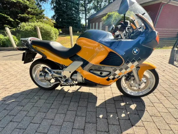 2004 BMW Motoren te Koop - Price on request (1/1)