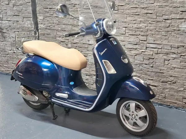 2008 Vespa GTS 250ie - Reserved (1/1)