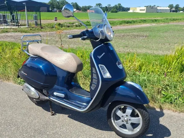 2007 Vespa gts 250 ie 2007 KM 39200 - Gereserveerd (1/1)