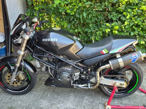 1999 Ducati Monster 900 uit 1999 - €2,250 · Bidding (1/1)