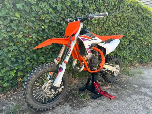 2025 KTM SX65 2025 met Geweldige Upgrades - € 3.900 · Bieden (1/1)