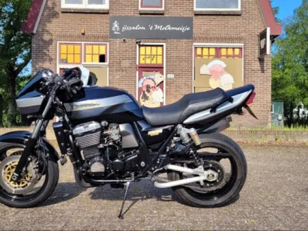 1999 Kawasaki ZRX 1100 - € 4.100 · Bieden (1/1)