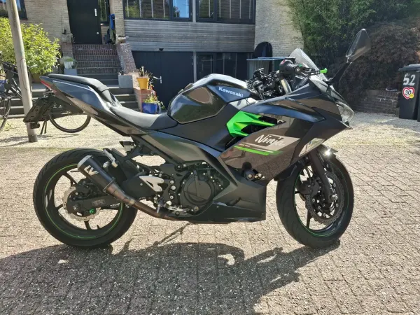 2023 Kawasaki Ninja 400 - €6,300 (1/1)
