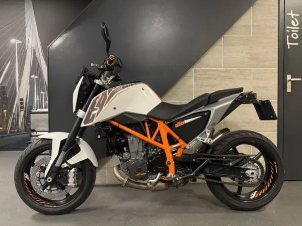 2012 KTM 690 Duke - € 4.750 (1/1)