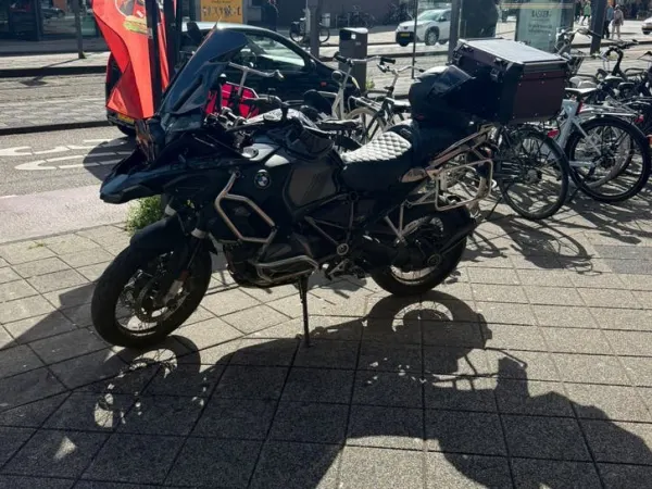 2022 BMW R 1250 R - € 16.500 · Bieden (1/1)