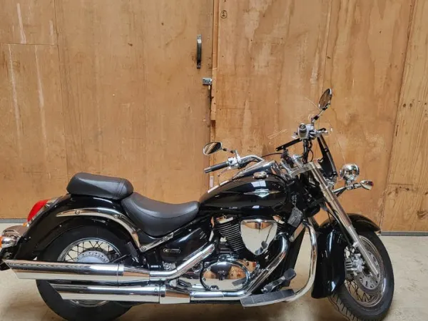 2011 Suzuki VL 800 - € 4.750 · Bieden (1/1)