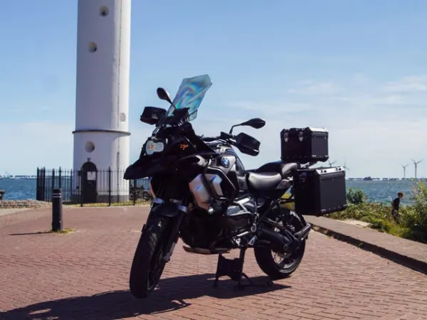 2021 BMW R 1250 R - €20,000 · Bidding (1/1)