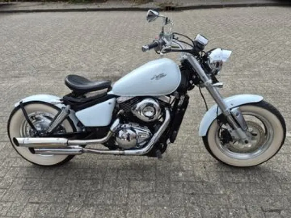 2000 Suzuki VZ 800 Marauder LC - €2,750 (1/1)