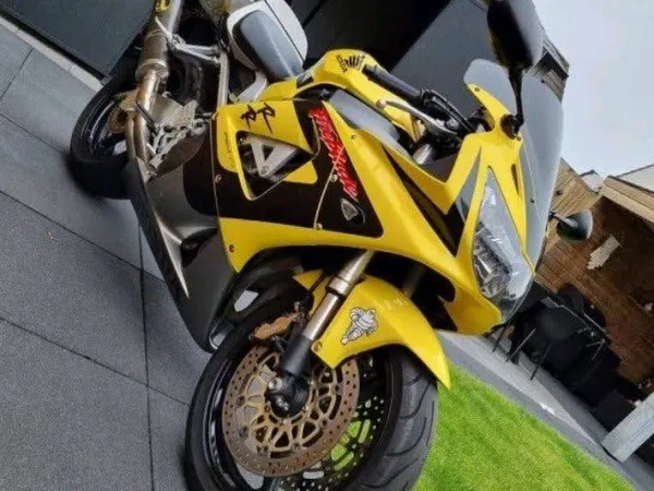 2002 Honda Fireblade - €3,800 (1/1)