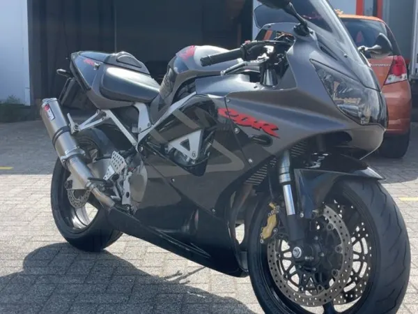 2000 Honda Fireblade - € 3.750 · Bieden (1/1)
