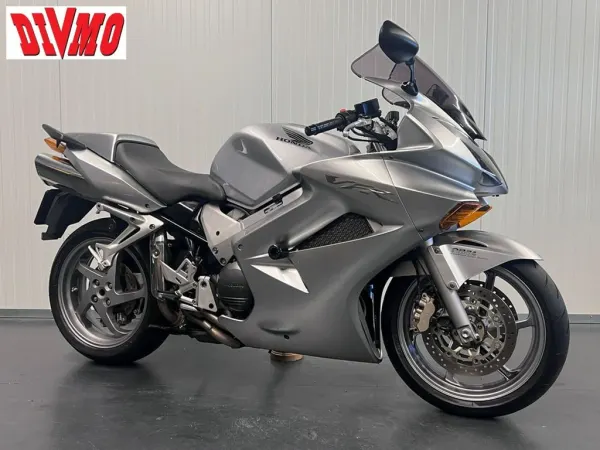2004 Honda VFR 800 FI Vtec ABS - €3,290 (1/1)