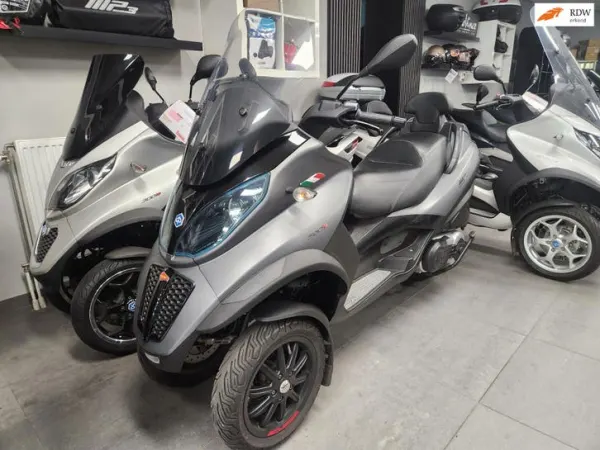 2013 Piaggio MP3 500 IE LT Sport 2013 Akrapovic - € 4.750 (1/1)