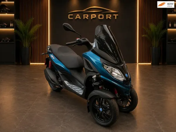 2024 Piaggio MP3 300 - €5,999 (1/1)