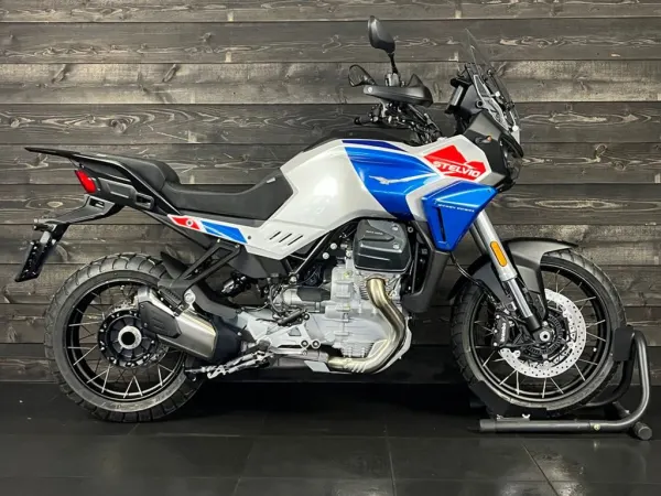 2026 Moto Guzzi V 100 Mandello - € 19.990 (1/1)