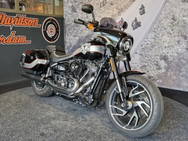 2021 Harley-Davidson Sport Glide - € 19.990 · Bieden (1/1)