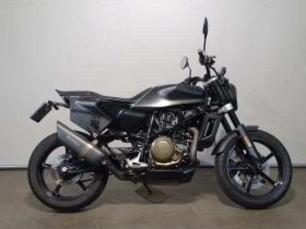2021 Husqvarna Svartpilen - € 6.490 (1/1)