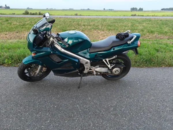 Bouwjaar onbekend Honda VFR 750 1994 - € 999 (1/1)