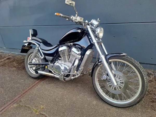 1993 Suzuki VS 800 - € 1.495 · Bieden (1/1)