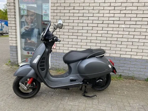2019 Piaggio GTS 300 - €4,599 (1/1)