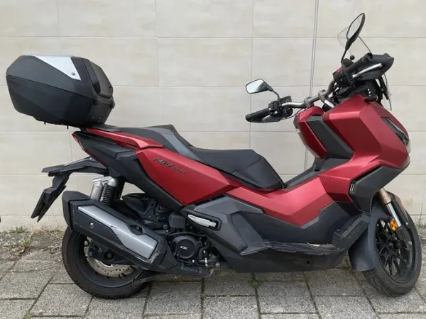 2022 Honda ADV 350 - €5,150 · Bidding (1/1)