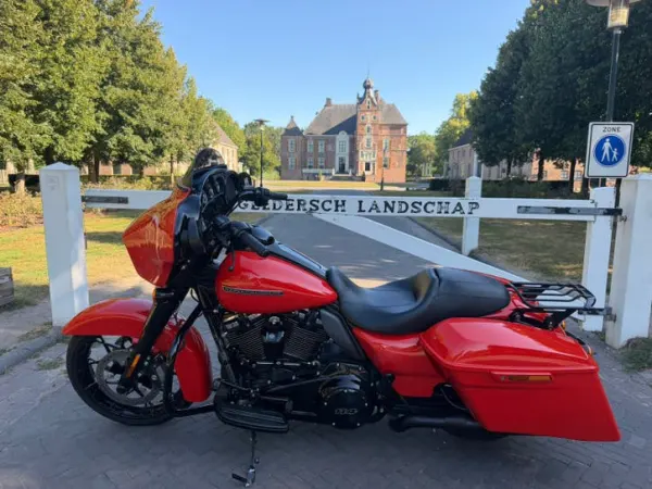 2020 Harley-Davidson Streetglide 114 5HD 1e Eigenaar Btw Motor - € 26.950 (1/1)