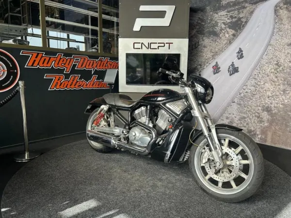 2005 Harley-Davidson Street Rod - € 7.990 · Bieden (1/1)