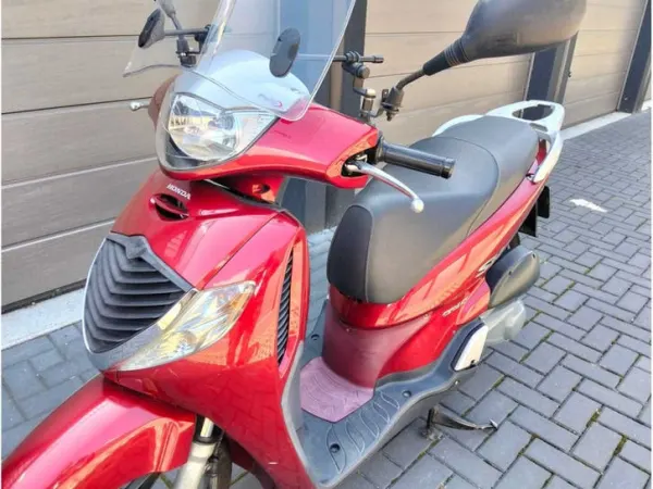 Year unknown Honda SH150i-motorscooter-Motorfiets - Price on request (1/1)