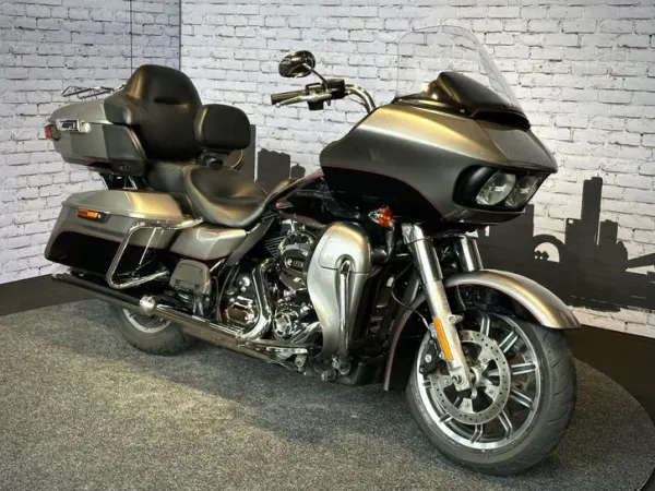 2016 Harley-Davidson Ultra Glide - € 14.990 · Bieden (1/1)