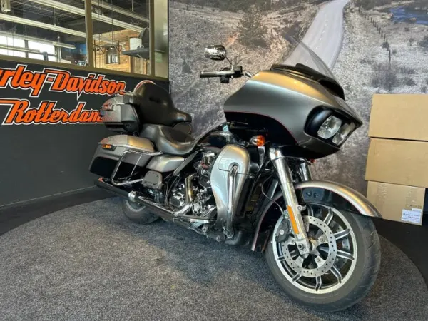 2016 Harley-Davidson Ultra Glide - € 16.990 · Bieden (1/1)