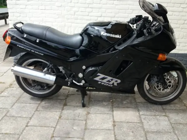 1993 Kawasaki ZZ-R 1100 - € 1.995 (1/1)