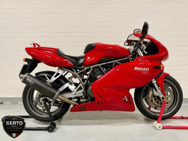 2001 Ducati 900 - €3,900 · Bidding (1/1)