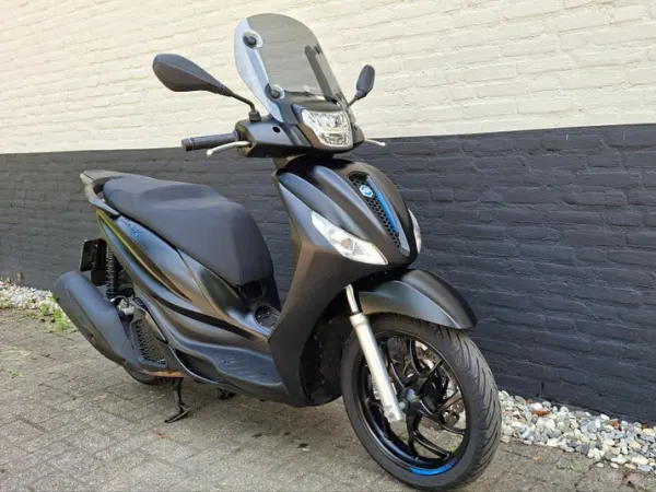 2025 Piaggio Medley 200 - Reserved (1/1)