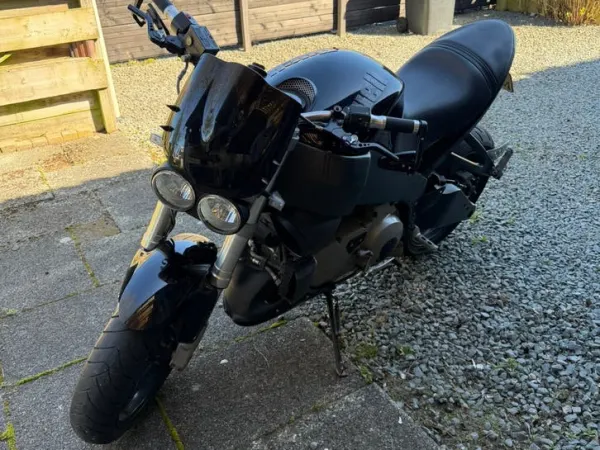 2007 Buell XB12S, 2007 - € 5.500 · Bieden (1/1)