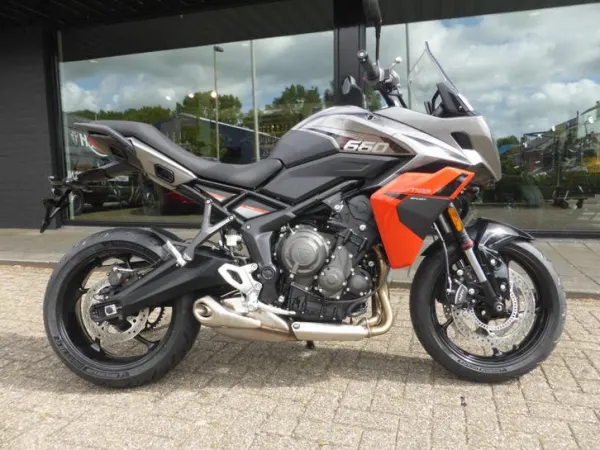 2026 Triumph Tiger 660 - € 11.545 · Bieden (1/1)