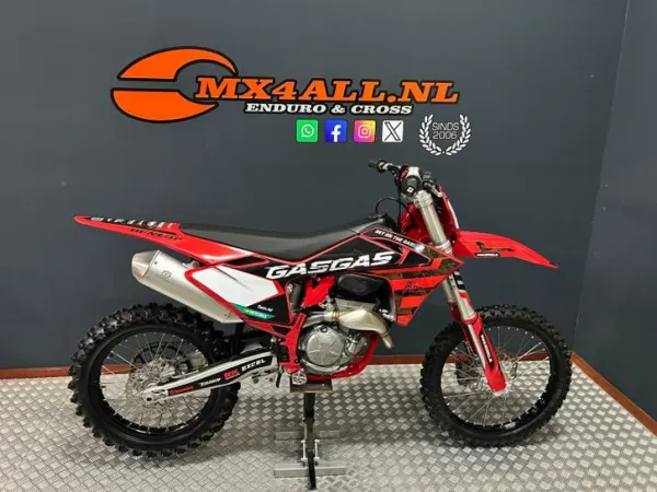 2026 KTM Gas Gas MC 250 F 2026 52 uur ! no 350 450 SXF (bj 2026) - € 6.749 (1/1)